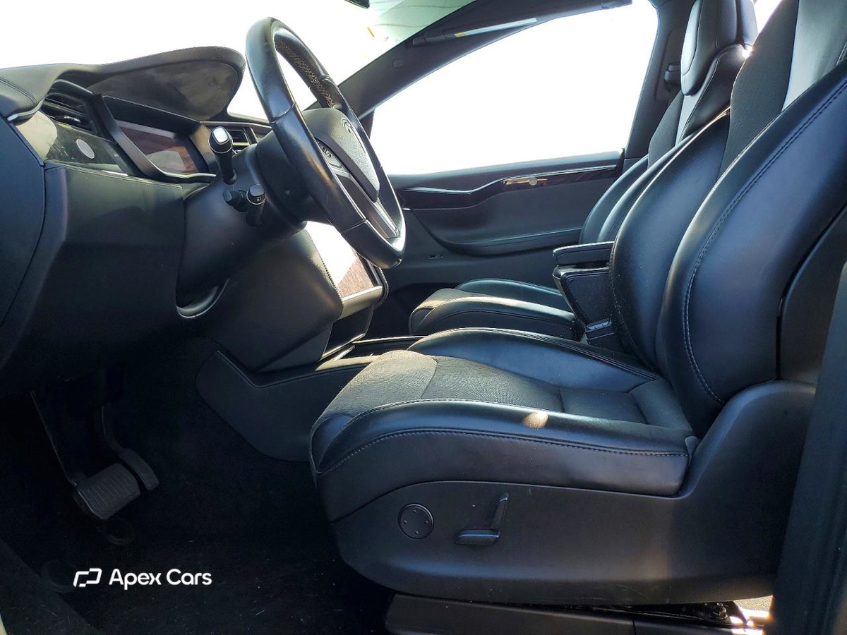 Tesla Model X 2018