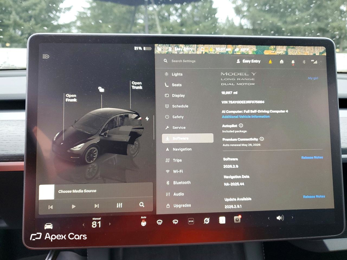 Tesla Model Y 2024
