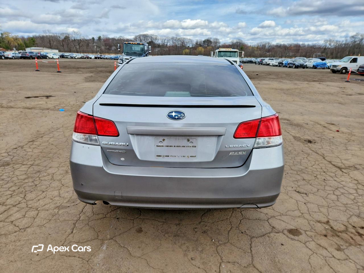 Subaru Legacy 2011