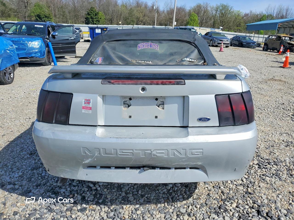 Ford Mustang 2003