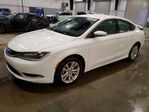 Chrysler 200 2016