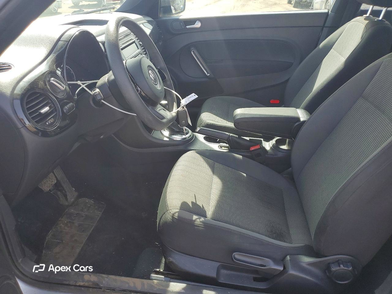 Volkswagen Beetle 2013