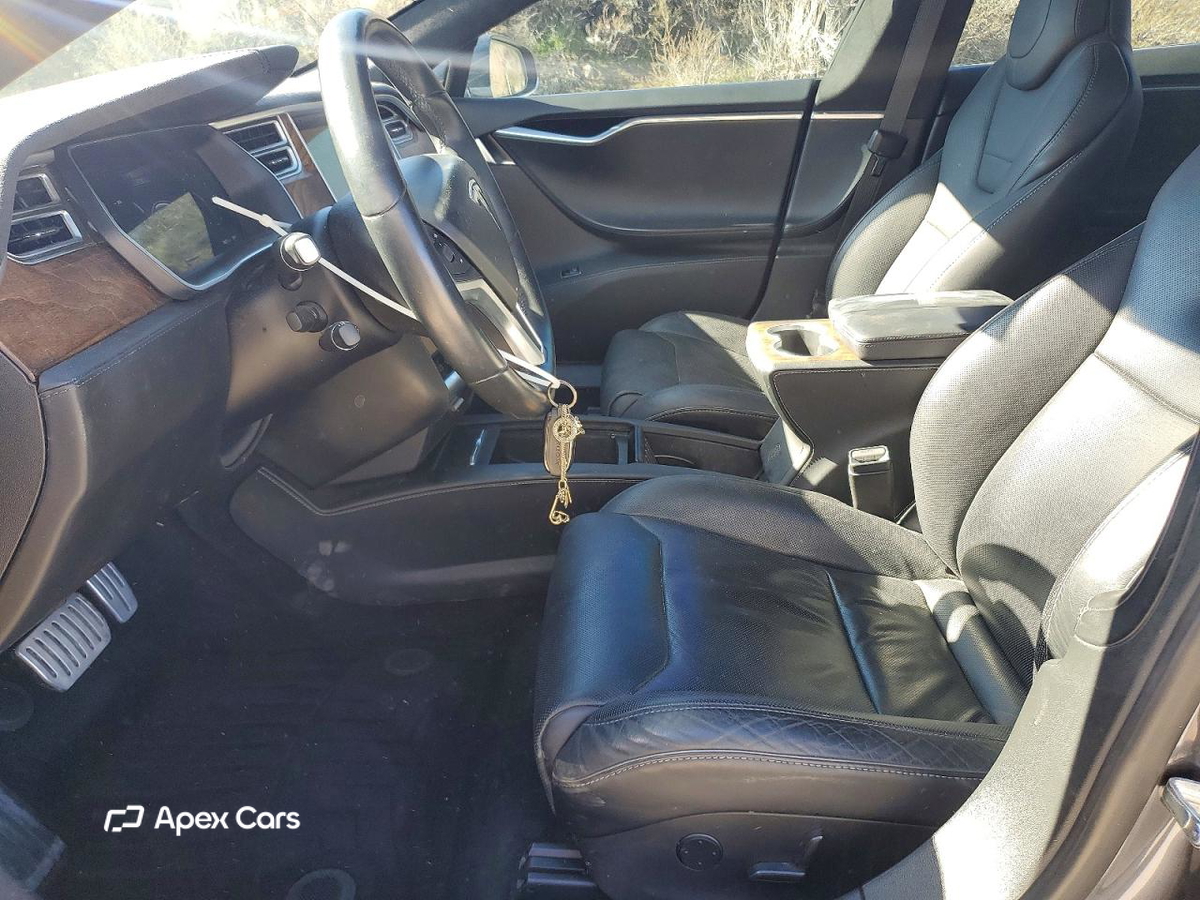 Tesla Model S 2016