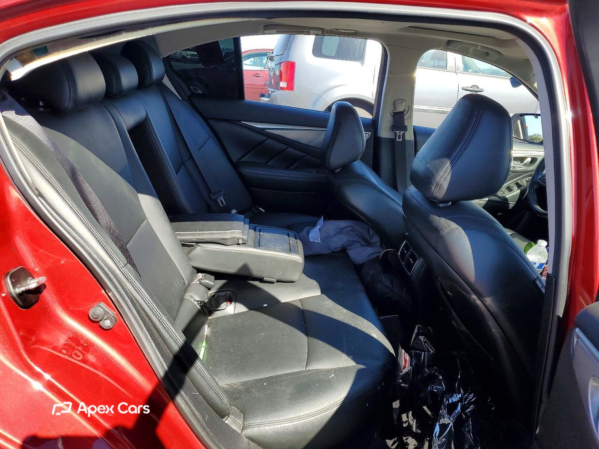 Infiniti Q50 2015
