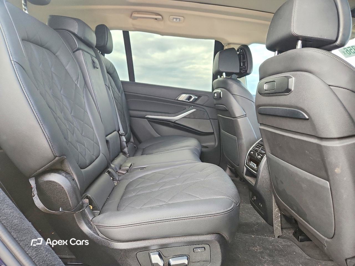 BMW X7 2023