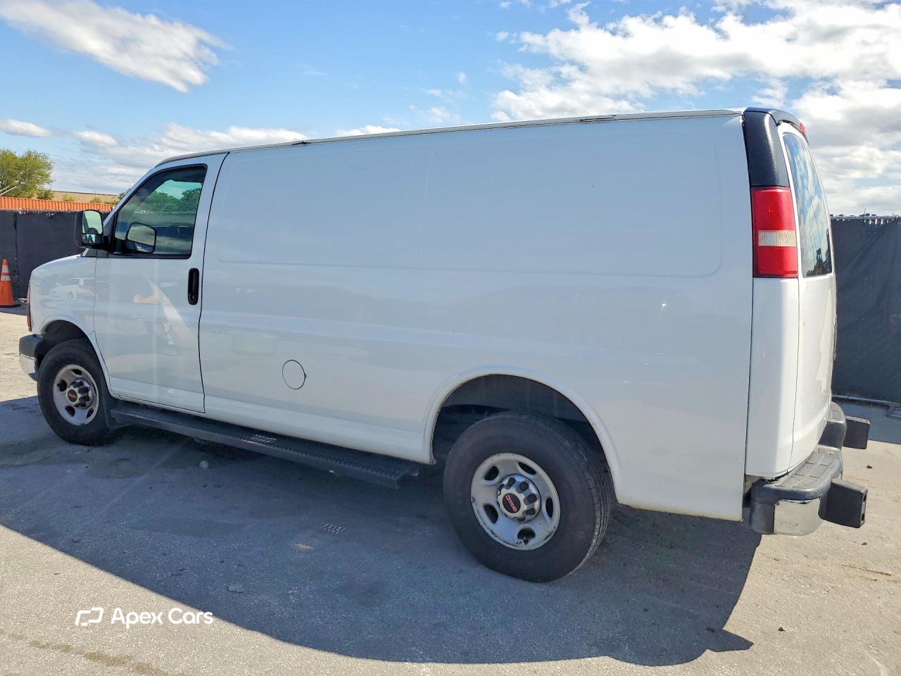 GMC Savana 2015