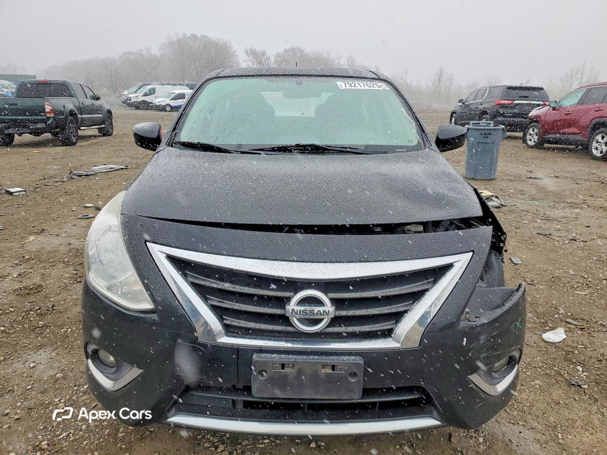 Nissan Versa 2018