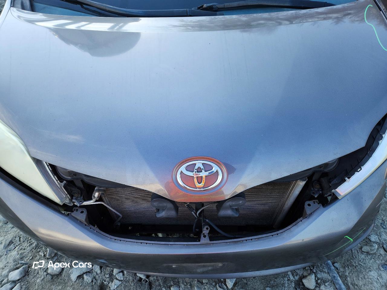 Toyota Sienna 2012