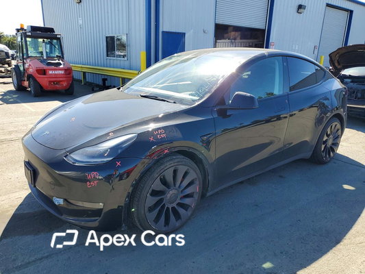 Tesla Model Y 2021 - Image 1 of 12