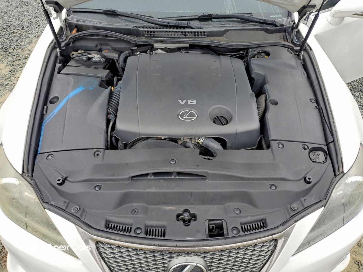 Lexus IS 2012