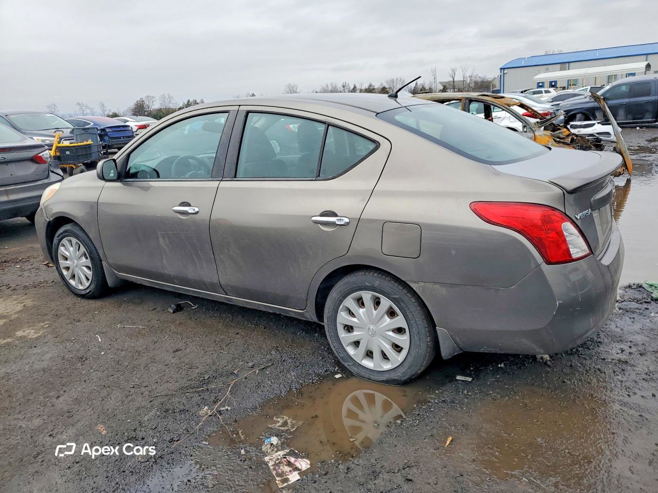 Nissan Versa 2012