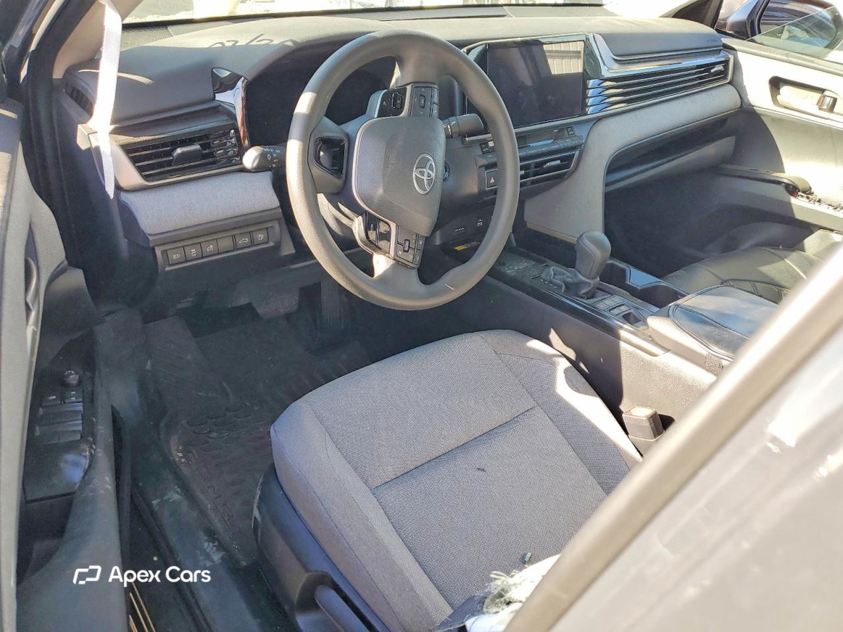 Toyota Camry 2025