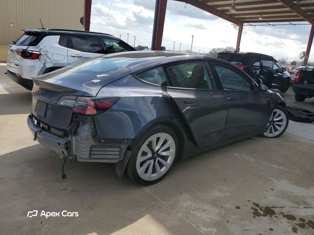 Tesla Model 3 2022