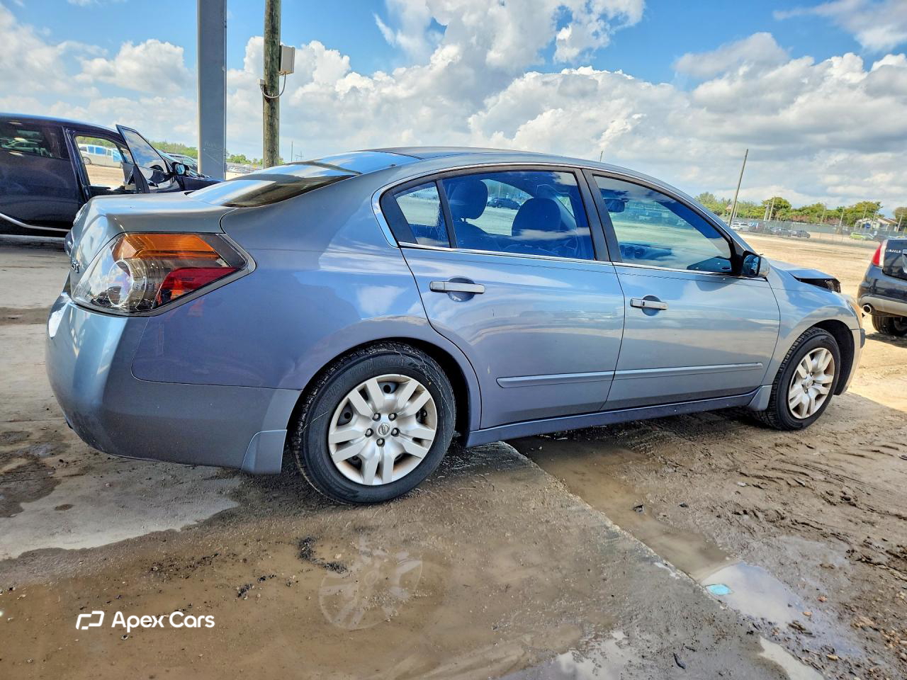 Nissan Altima 2012