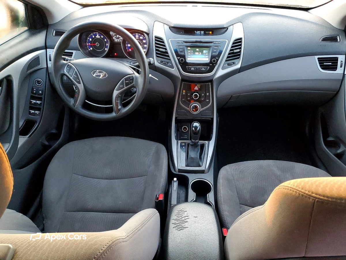 Hyundai Elantra 2016