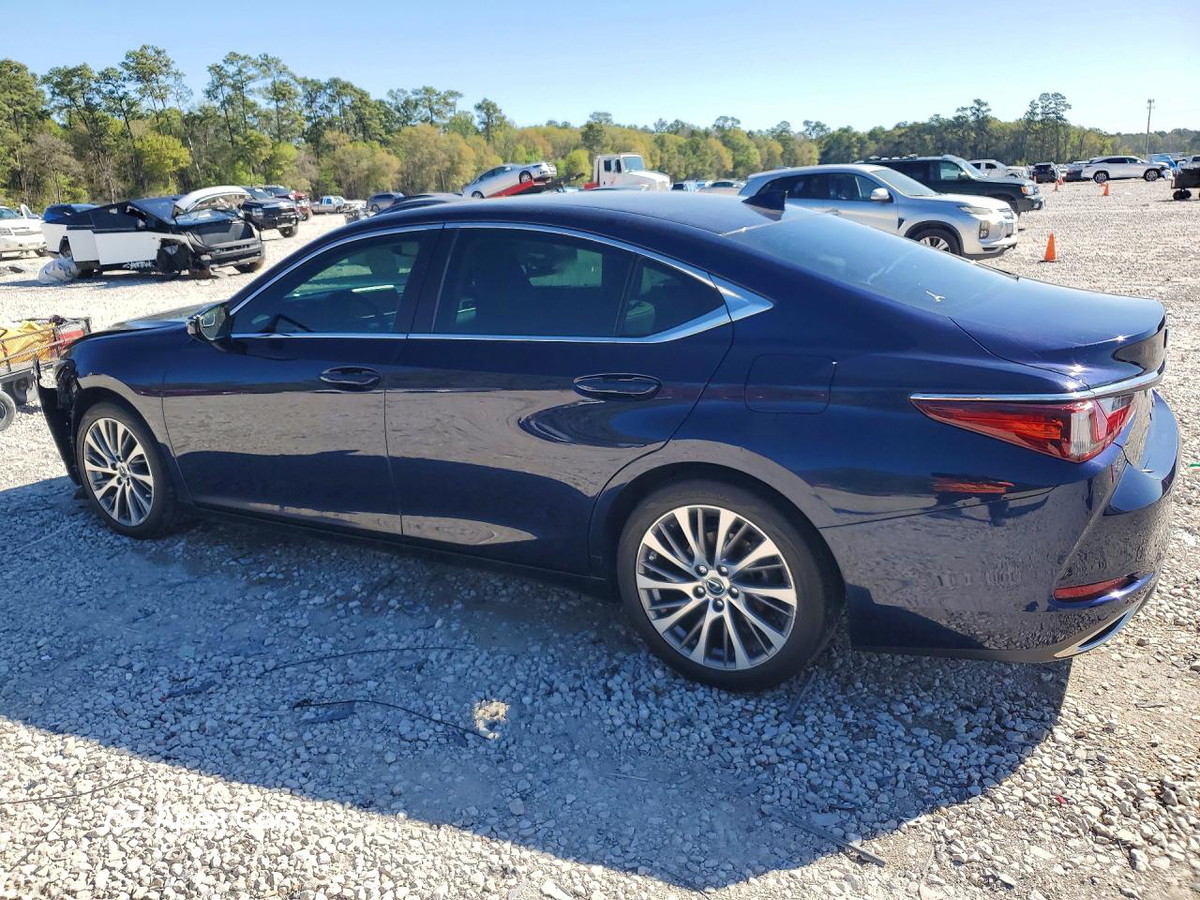 Lexus ES 2020