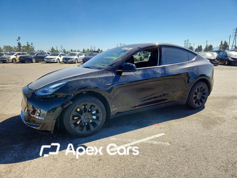 Tesla Model Y 2021 - Image 1 of 15