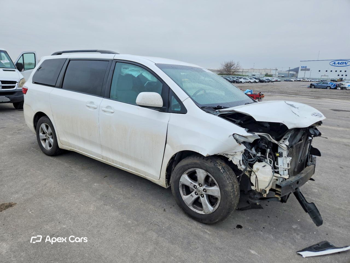 Toyota Sienna 2015