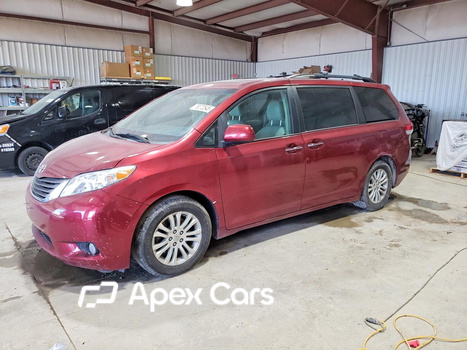 Toyota Sienna 2012 - Image 1 of 13