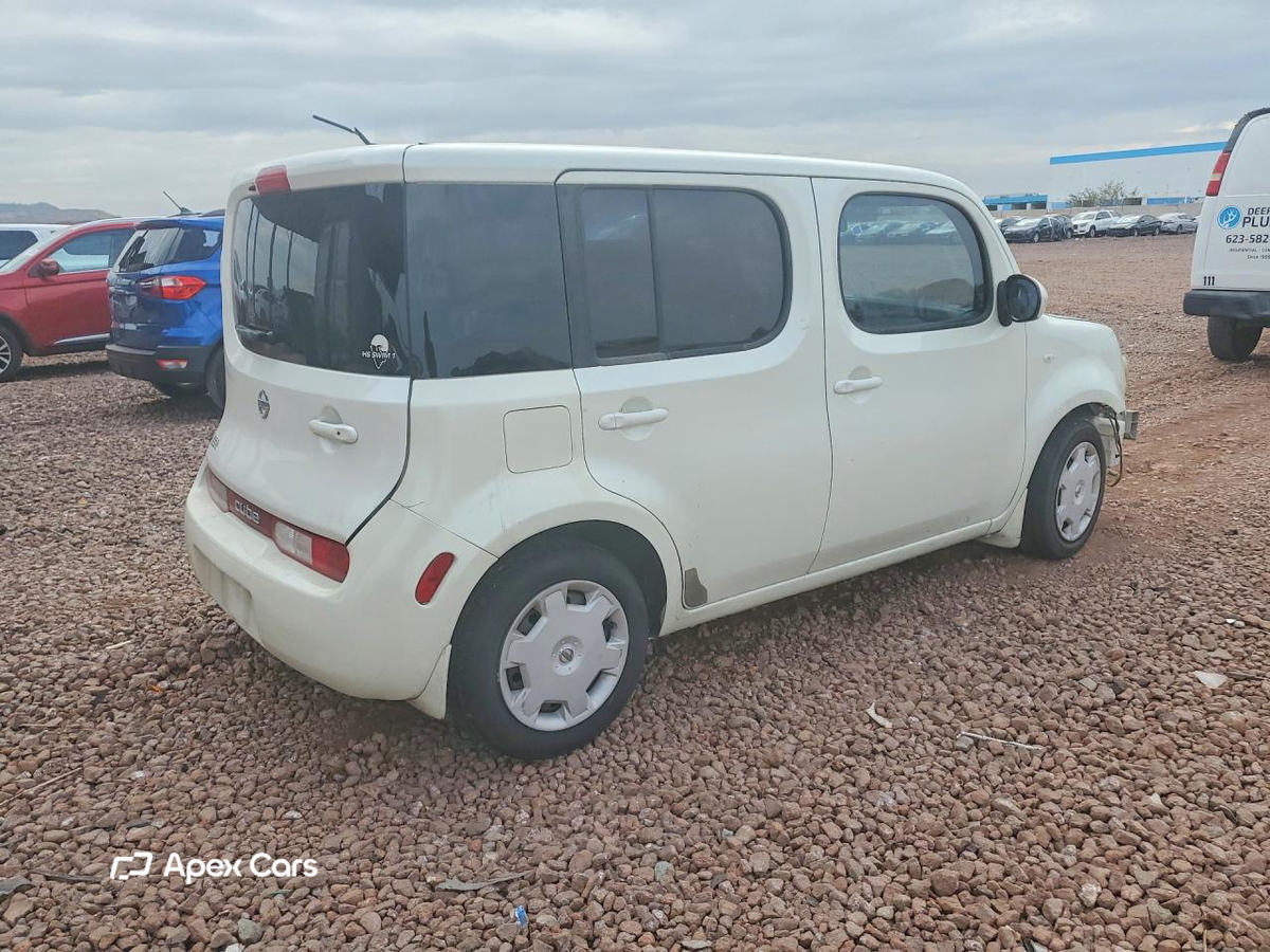 Nissan Cube 2011