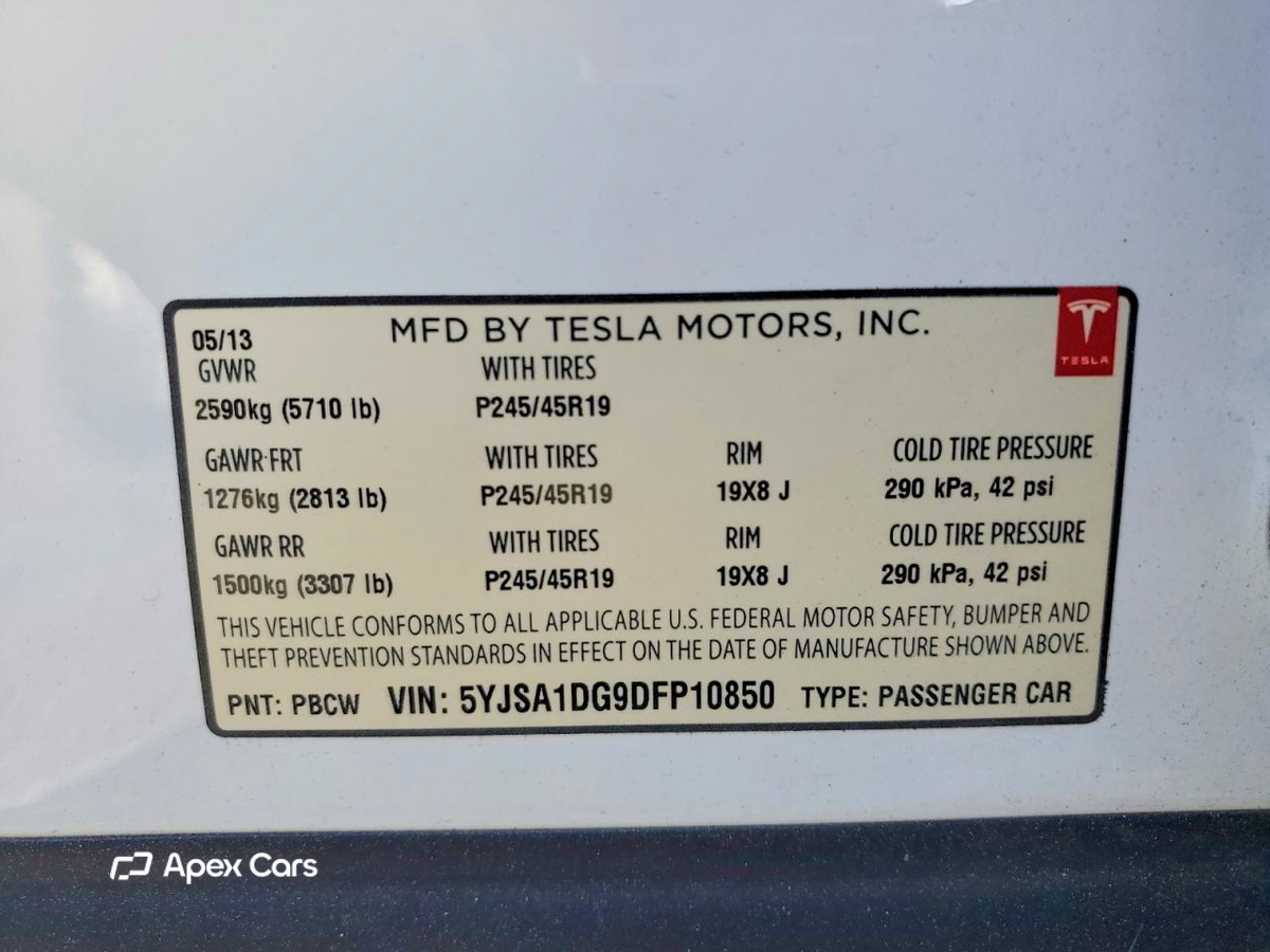Tesla Model S 2013