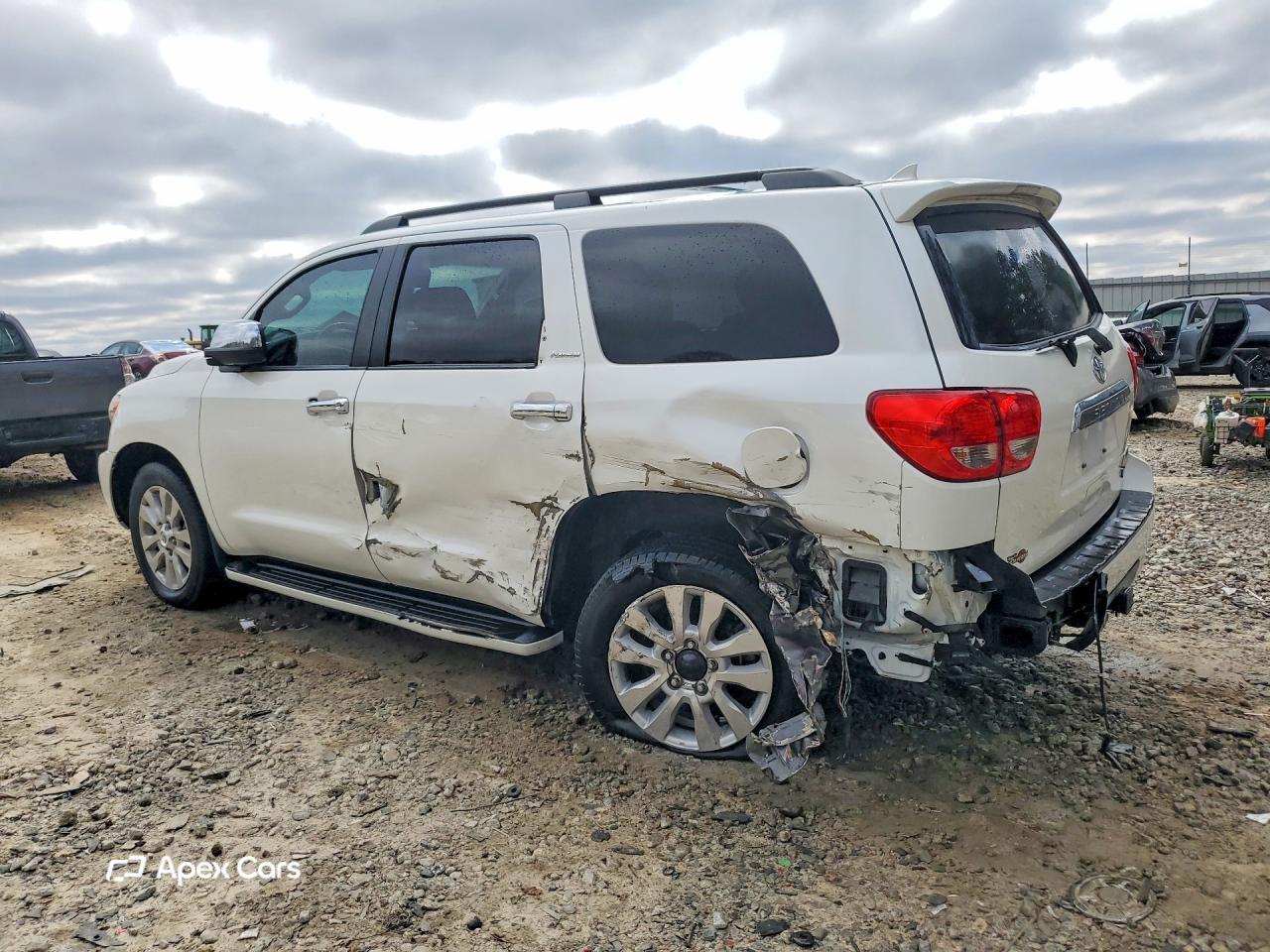 Toyota Sequoia 2016