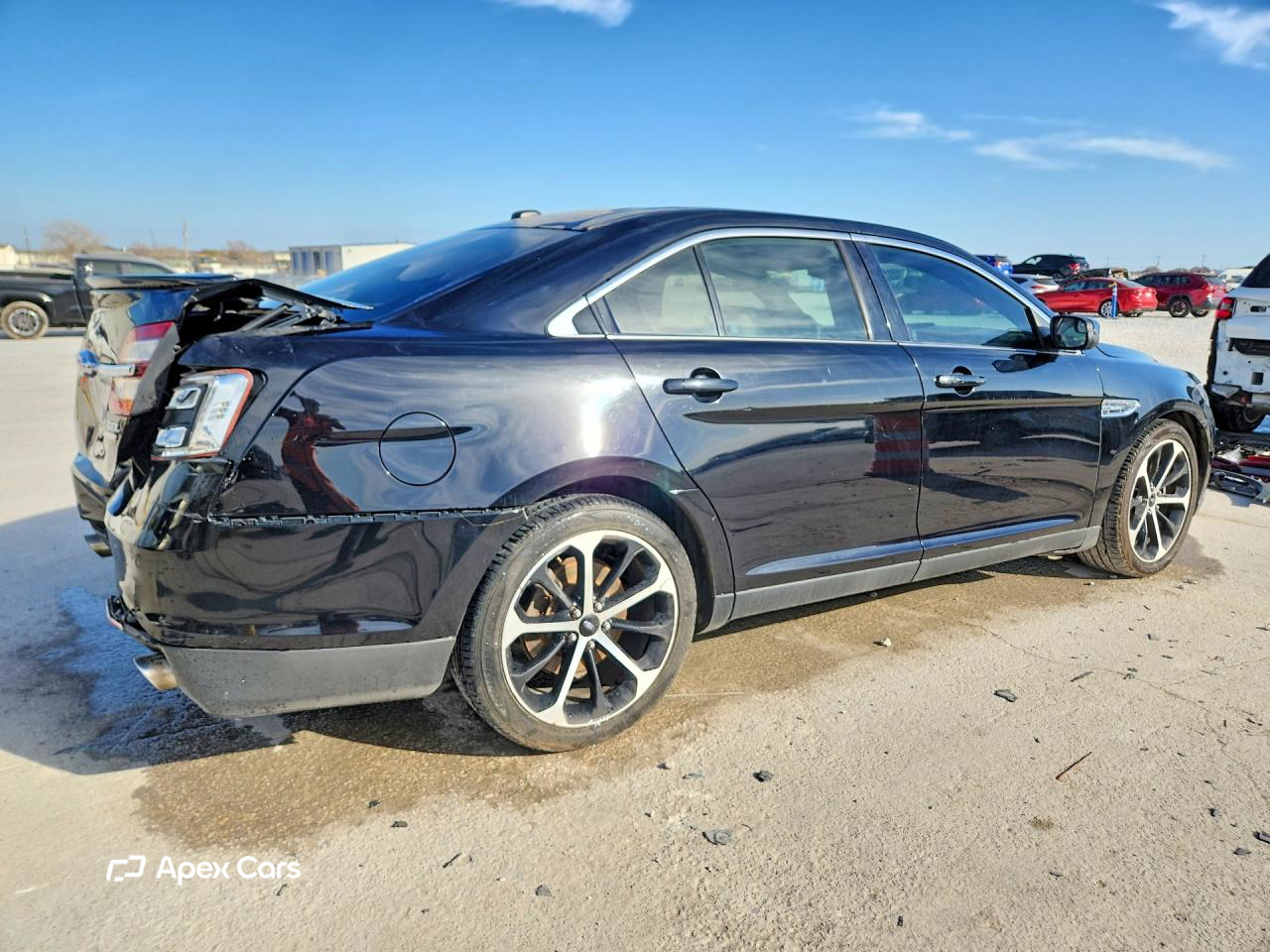 Ford Taurus 2016