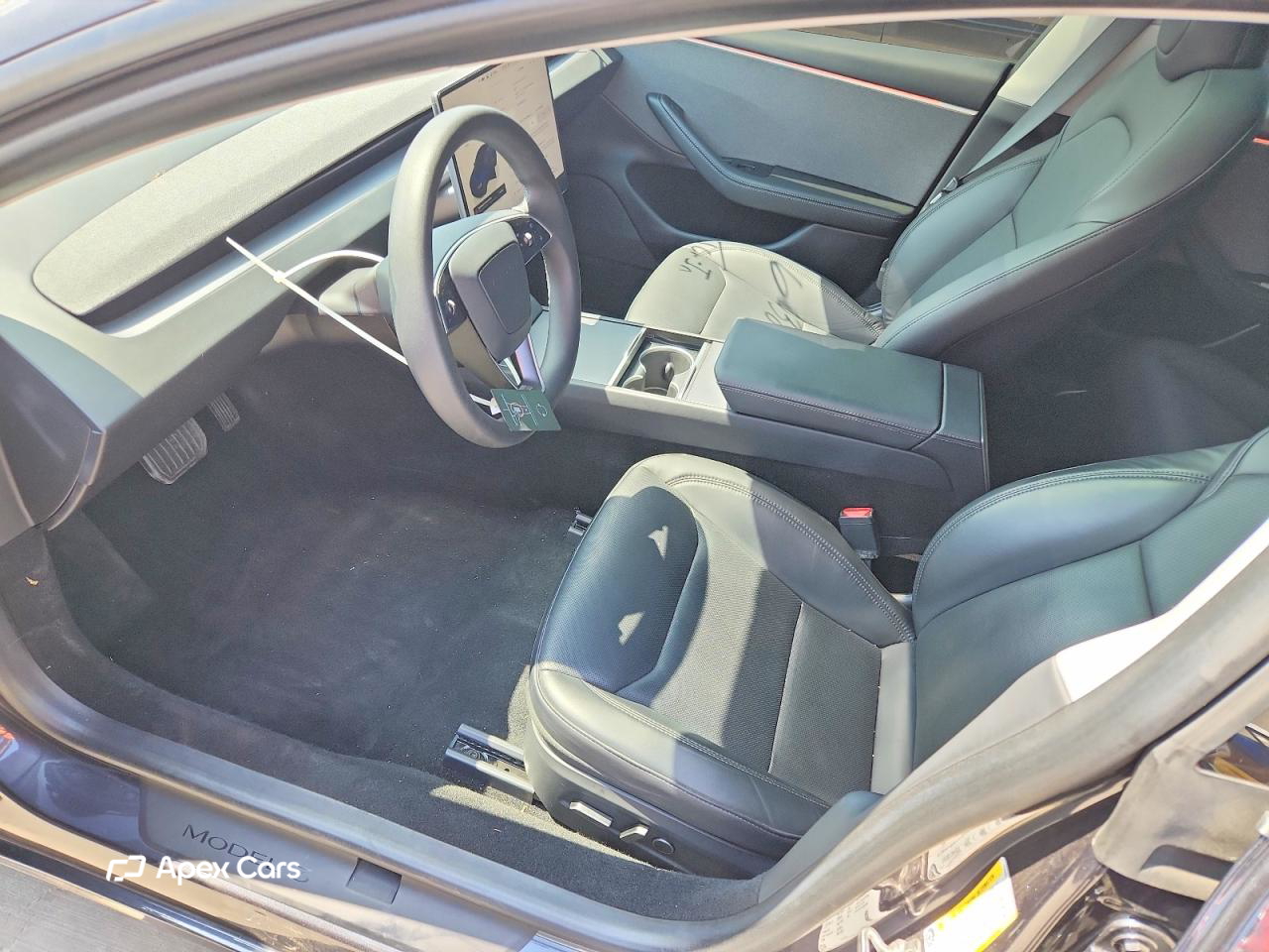 Tesla Model 3 2024