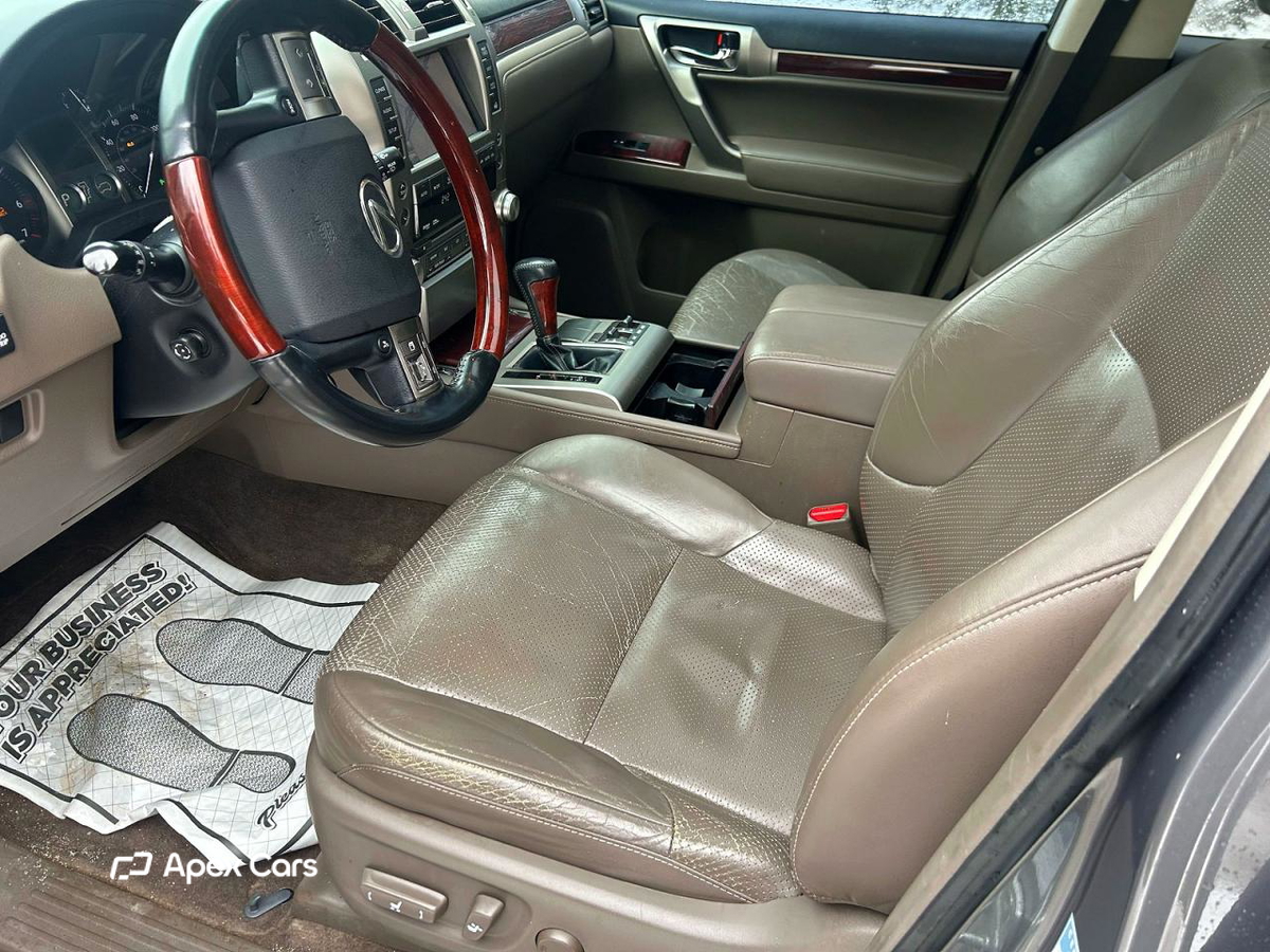 Lexus GX 2011