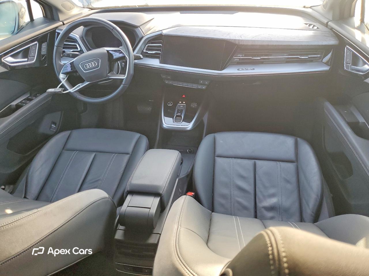 Audi Q4 e-tron 2024