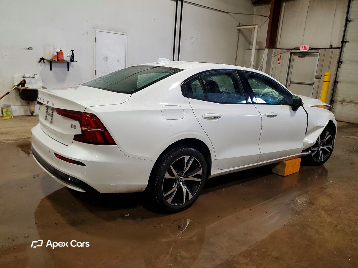 Volvo S60 2024