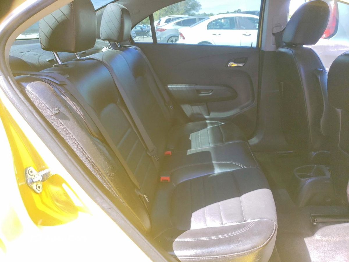 Chevrolet Sonic 2015