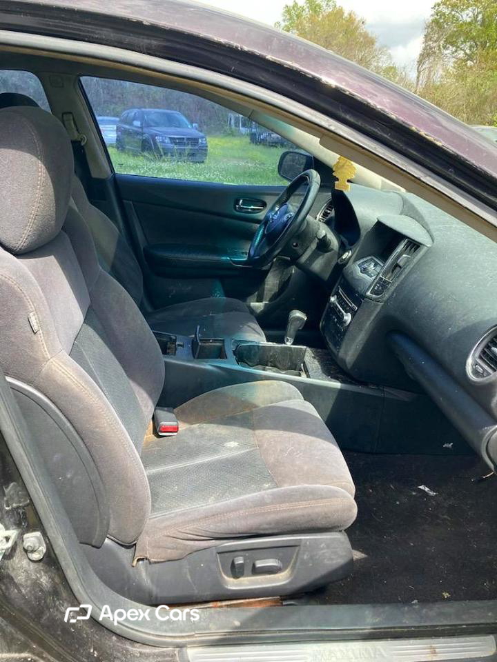 Nissan Maxima 2014