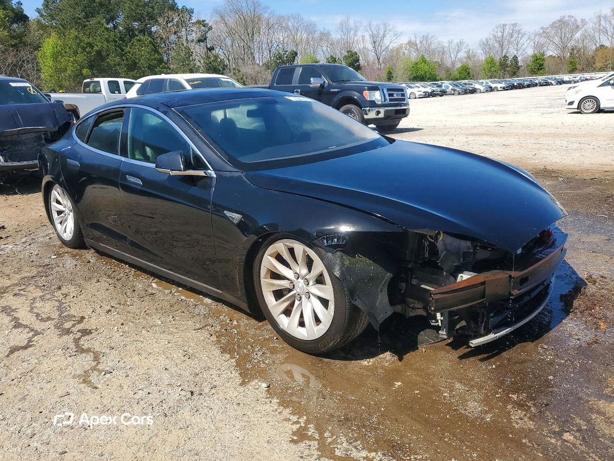 Tesla Model S 2013