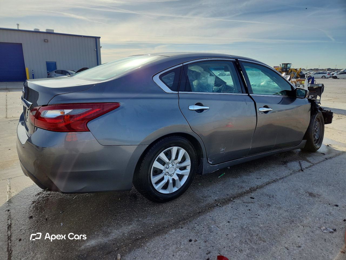 Nissan Altima 2018