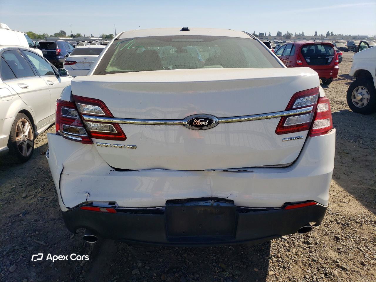 Ford Taurus 2015