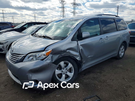 Toyota Sienna 2017 - Image 1 of 13