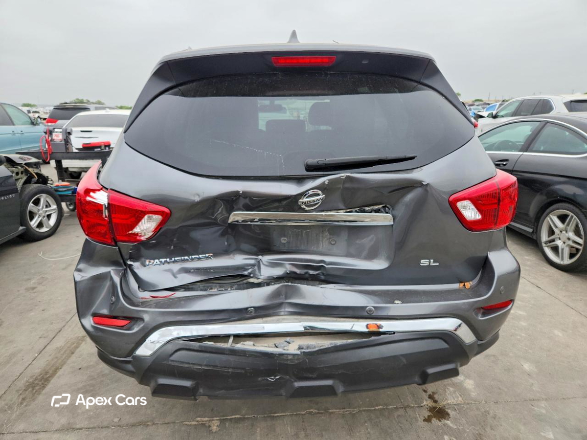 Nissan Pathfinder 2019