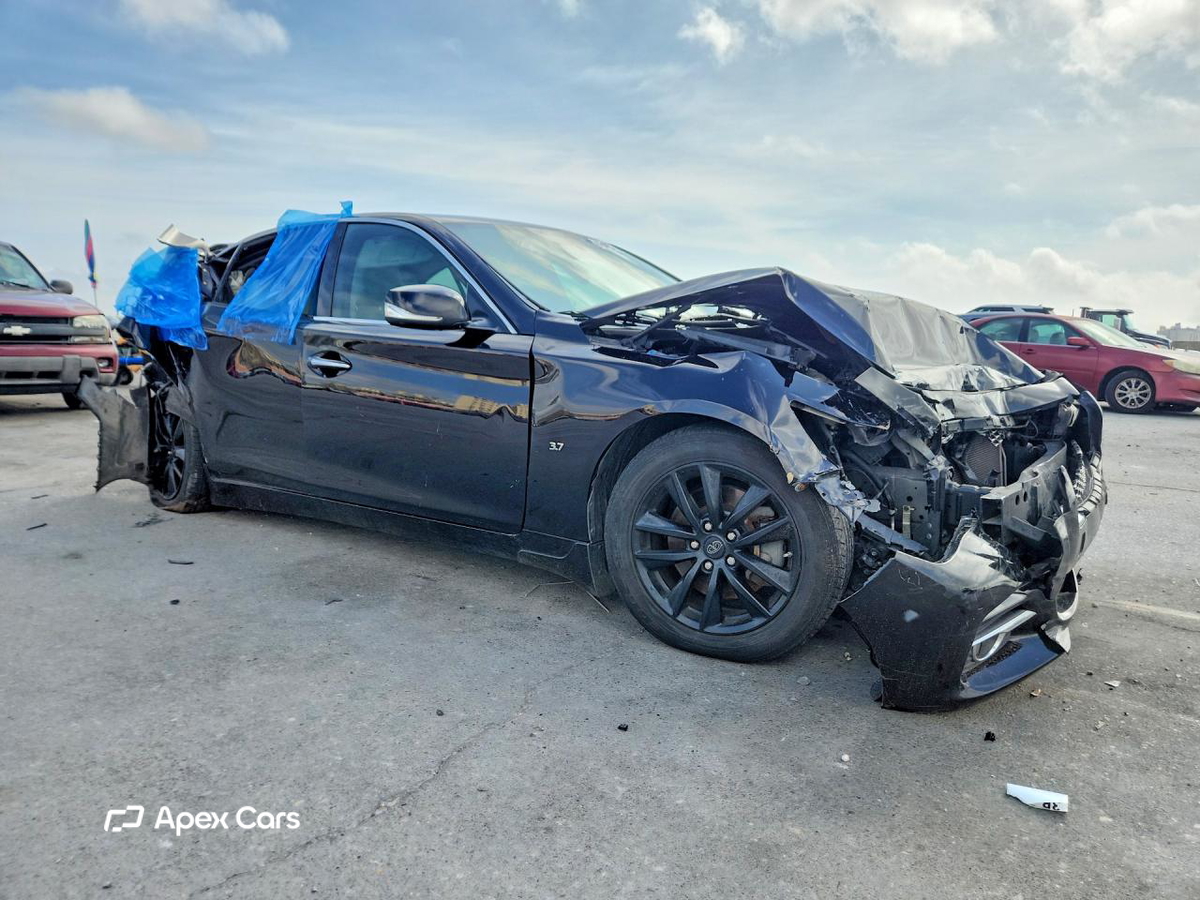 Infiniti Q50 2015