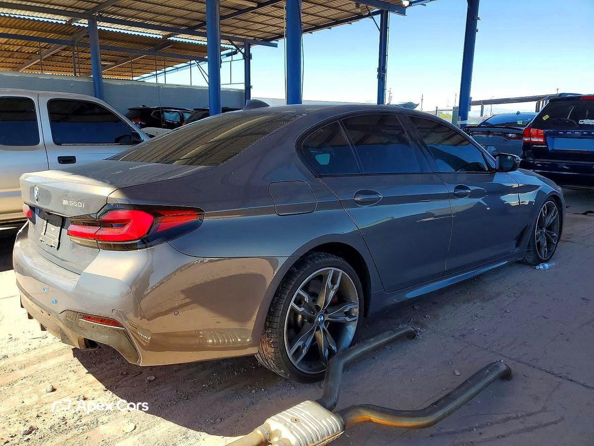 BMW M5 2022