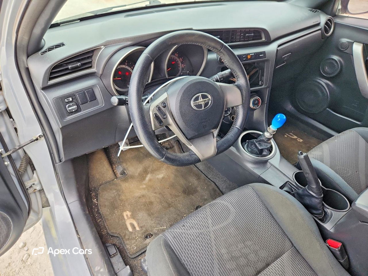 Scion tC 2012