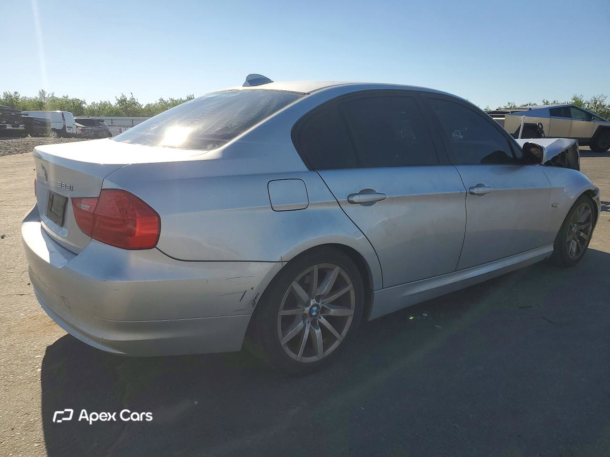 BMW Series 3 2010