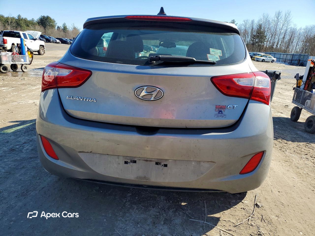 Hyundai Elantra 2013