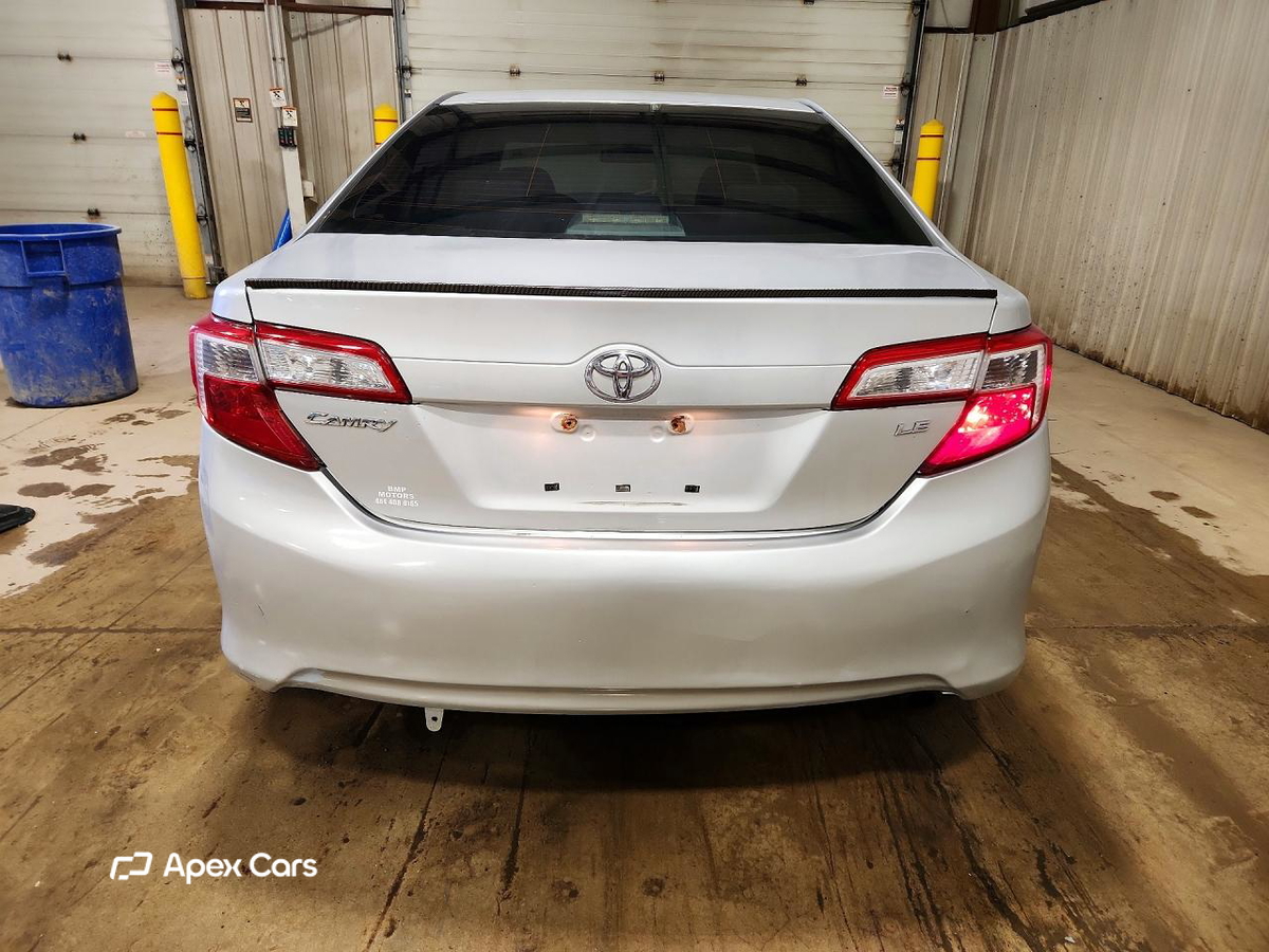 Toyota Camry 2012