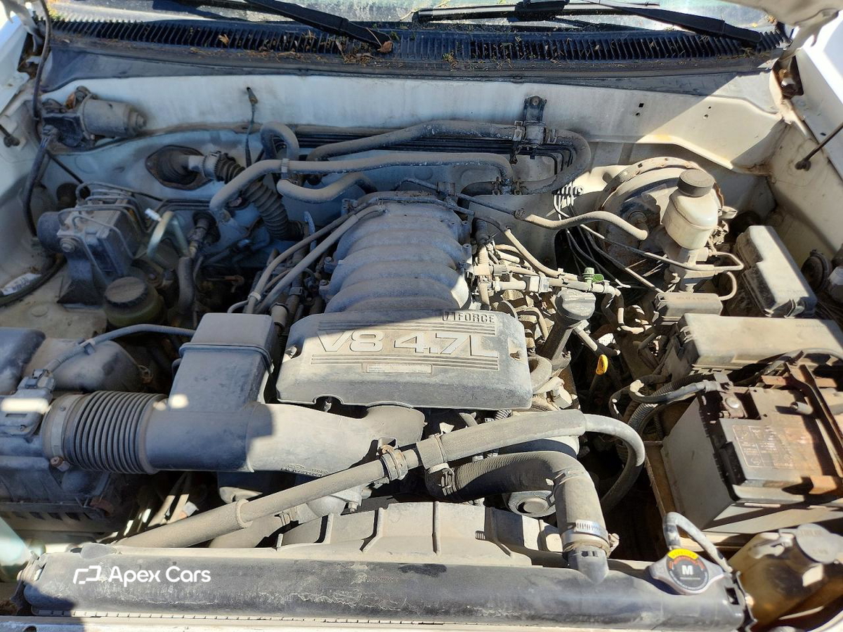 Toyota Sequoia 2004