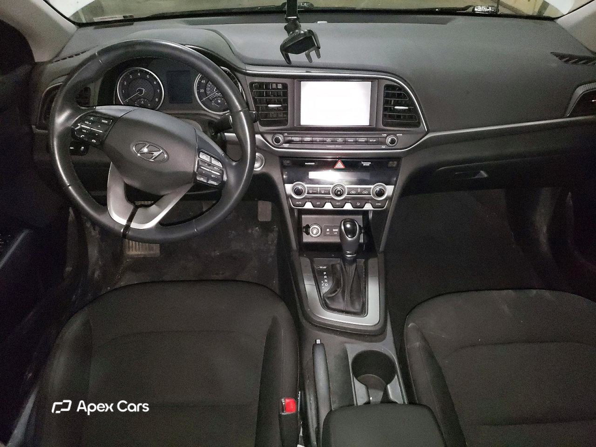 Hyundai Elantra 2020