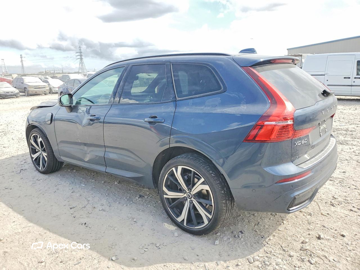 Volvo XC60 2022