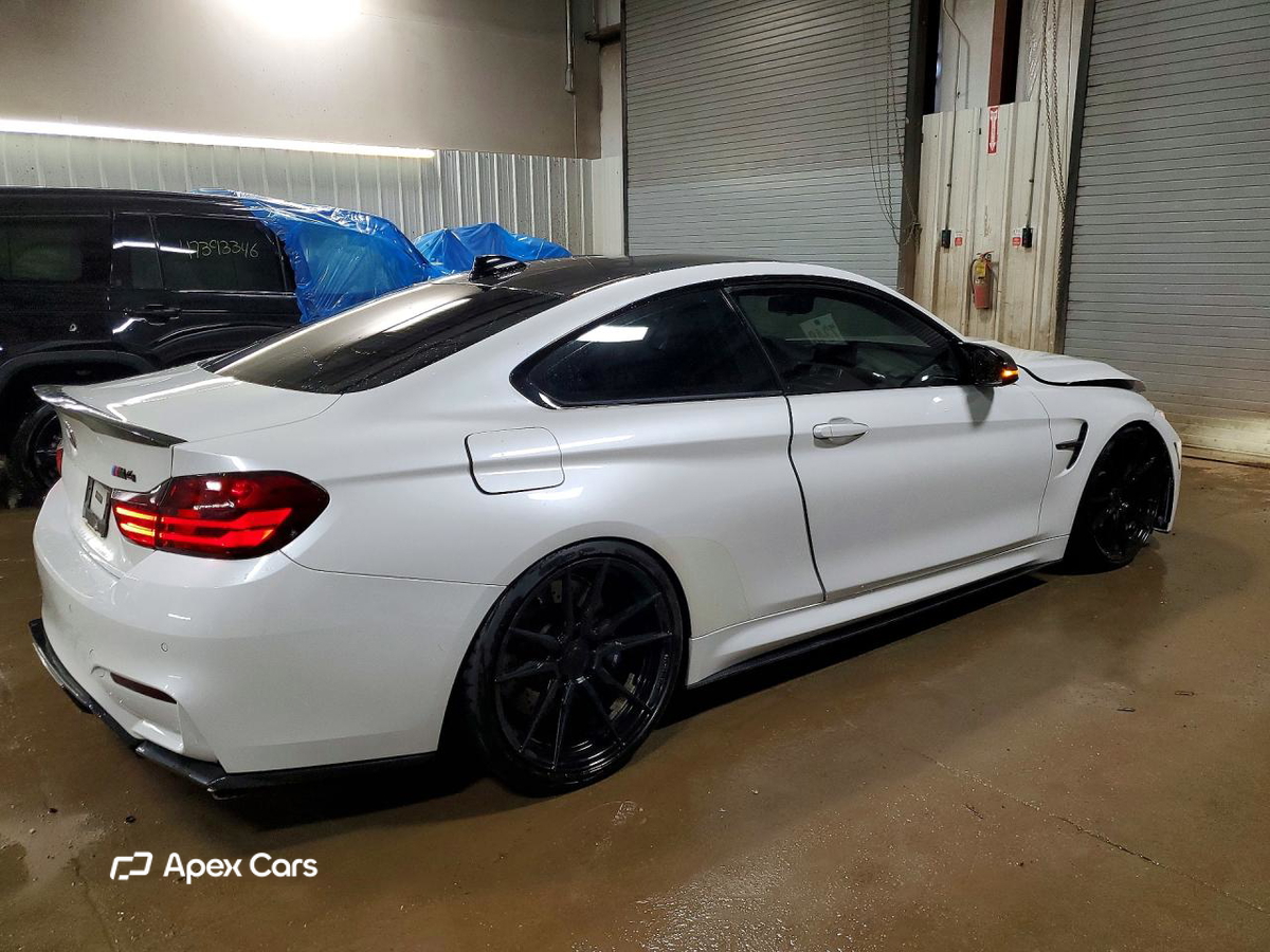 BMW M4 2016