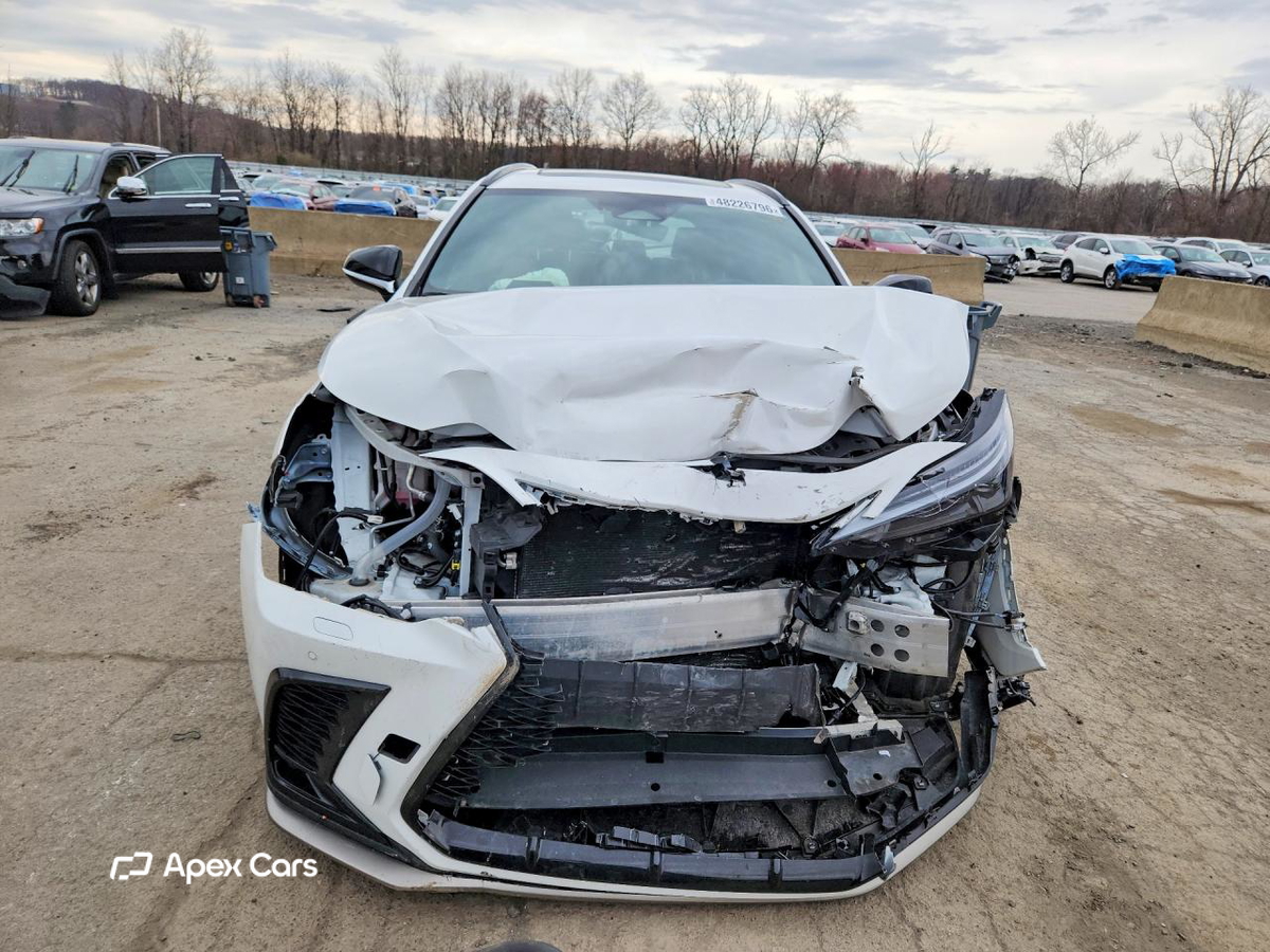 Lexus NX 2025