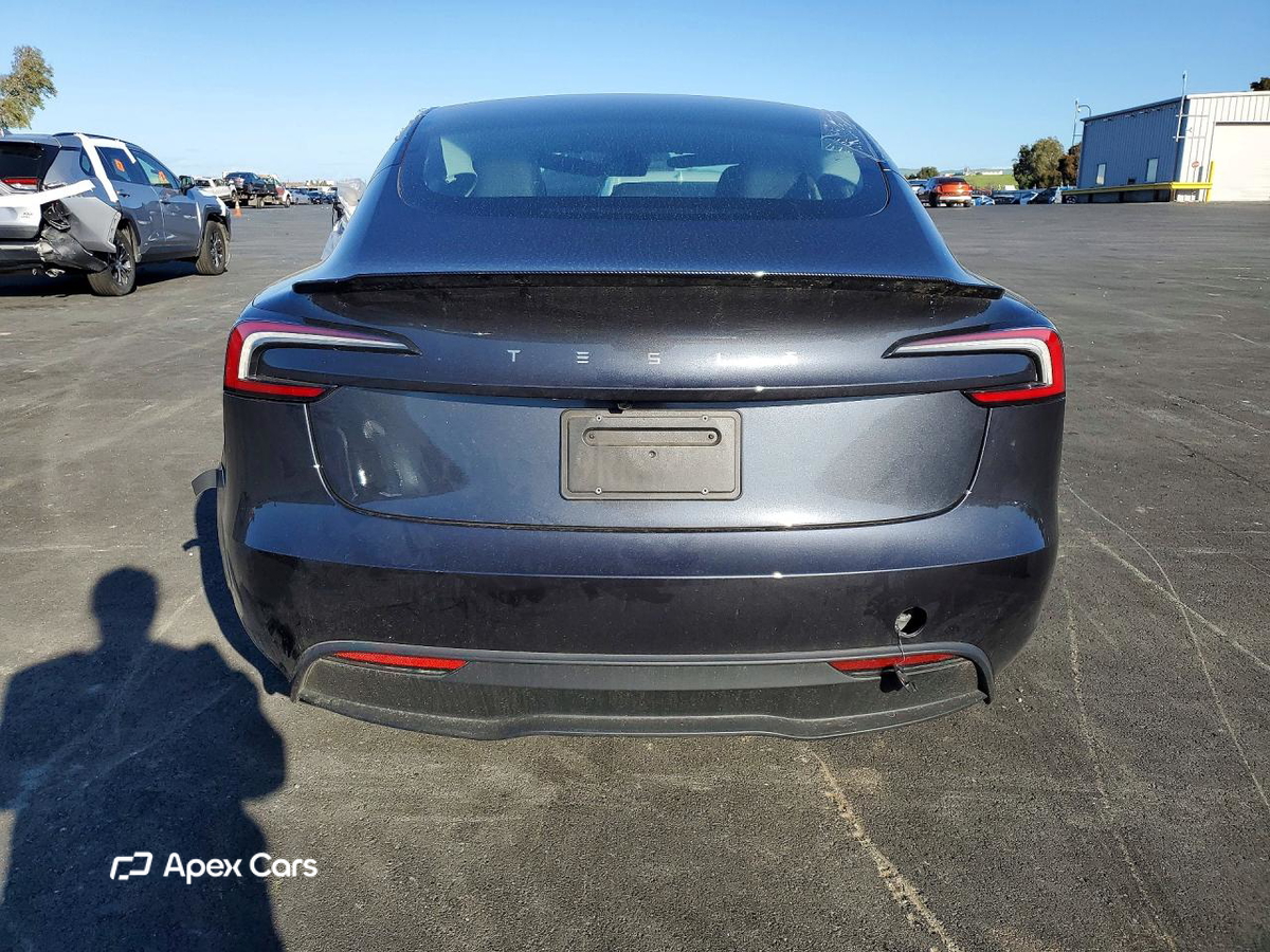 Tesla Model 3 2025